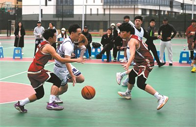 一场球赛 双向奔赴|团结报|篮球|福州|榕台青年篮球邀请赛|篮球邀请赛_新浪新闻